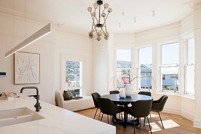 Residence 08 Blanca Palette